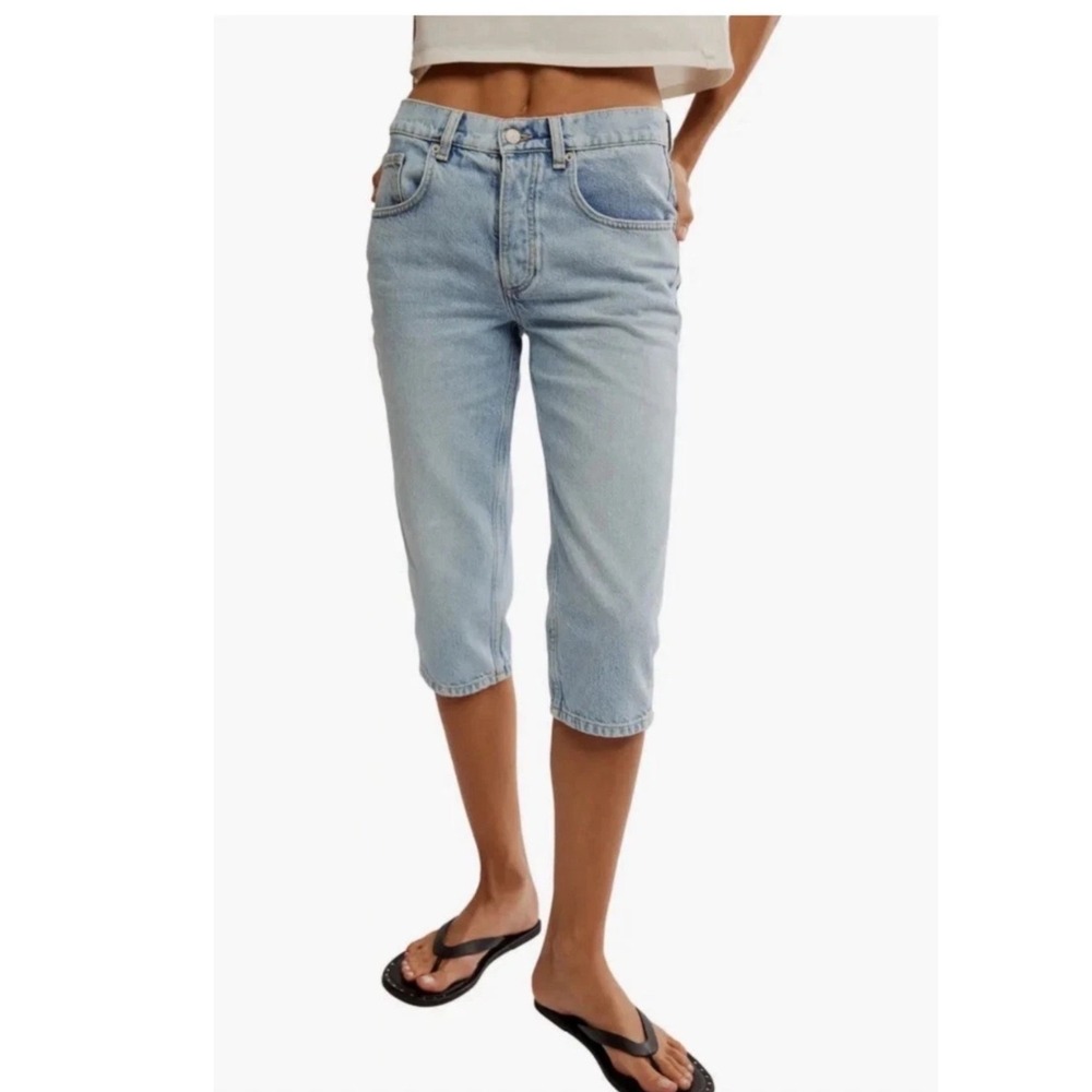 We The Free Capri Jeans Button Fly High Rise Women 28 Light Blue Denim Relaxed